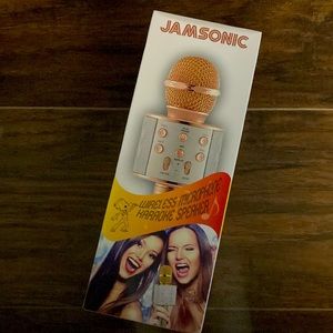 Wireless Karaoke Microphone Speaker (NWT)